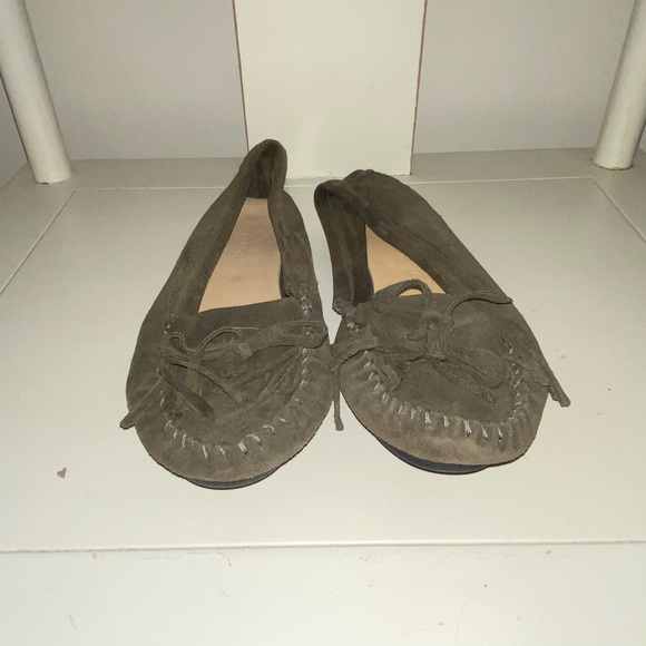 Joe Fresh - Suede moccasin - size 6 - Picture 3 of 3